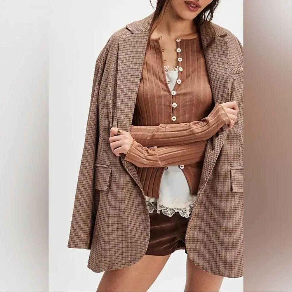 NWOT Free People Tilly Long-Sleeve button up Cardi - otter tan brown -, Medium